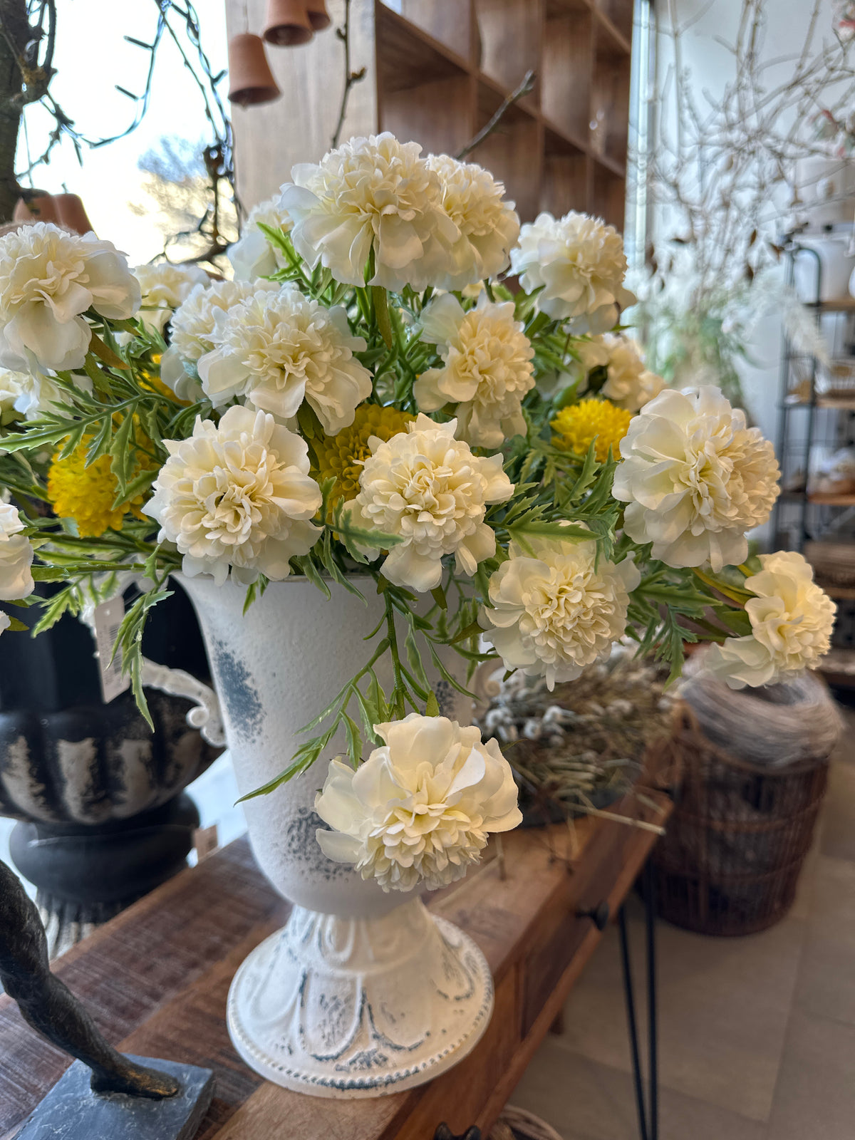 Vase aus Metall, Shabby H: 34x24,5x36 cm.