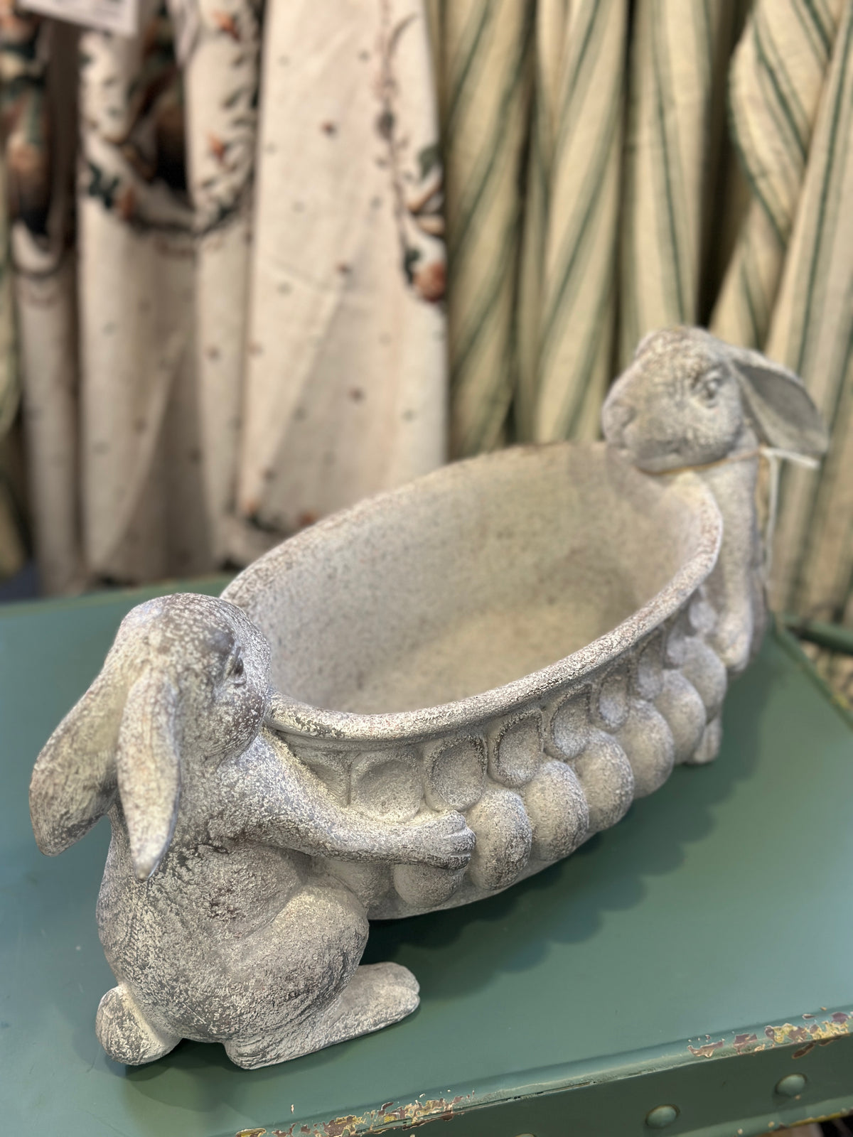 Blumentopf/ Gefäß/ Deko Topf/ Hase aus Polyresin