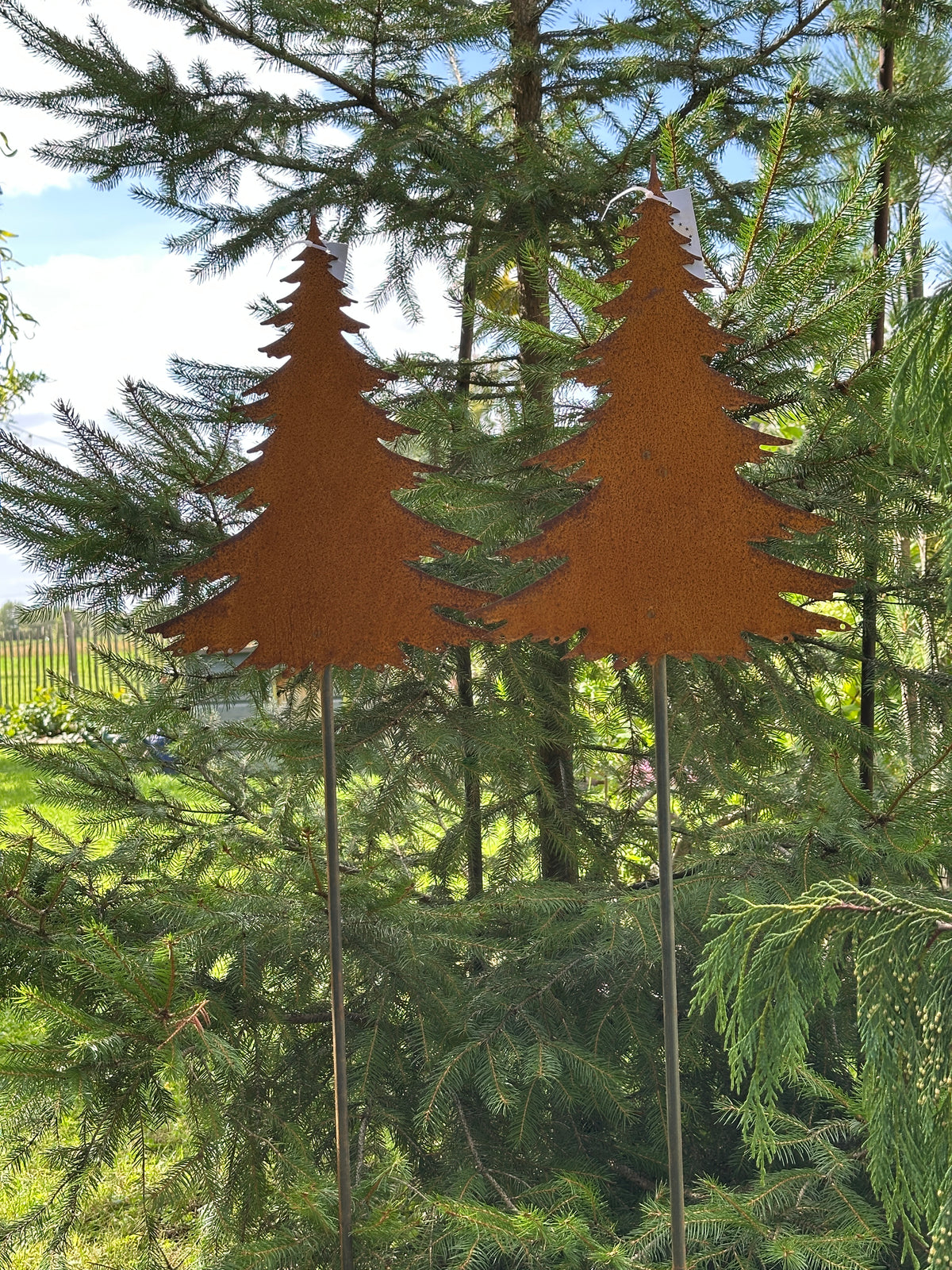 Baum auf Fuß Rost/ Eisen