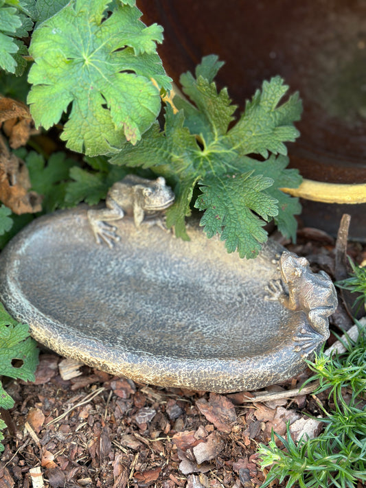 Vogeltränke aus Polyresin