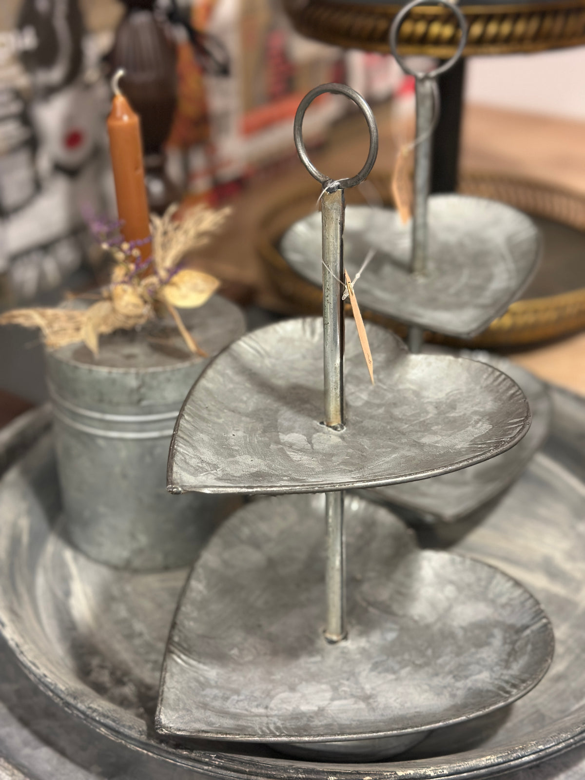 Etagere Herz aus Metall