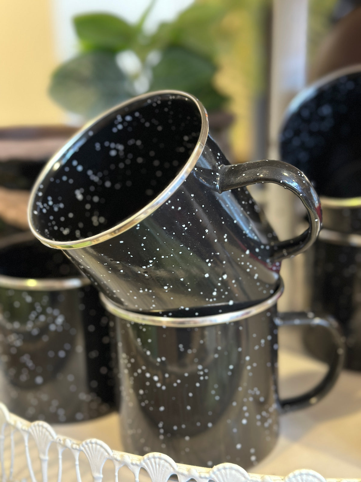 Becher aus Metall