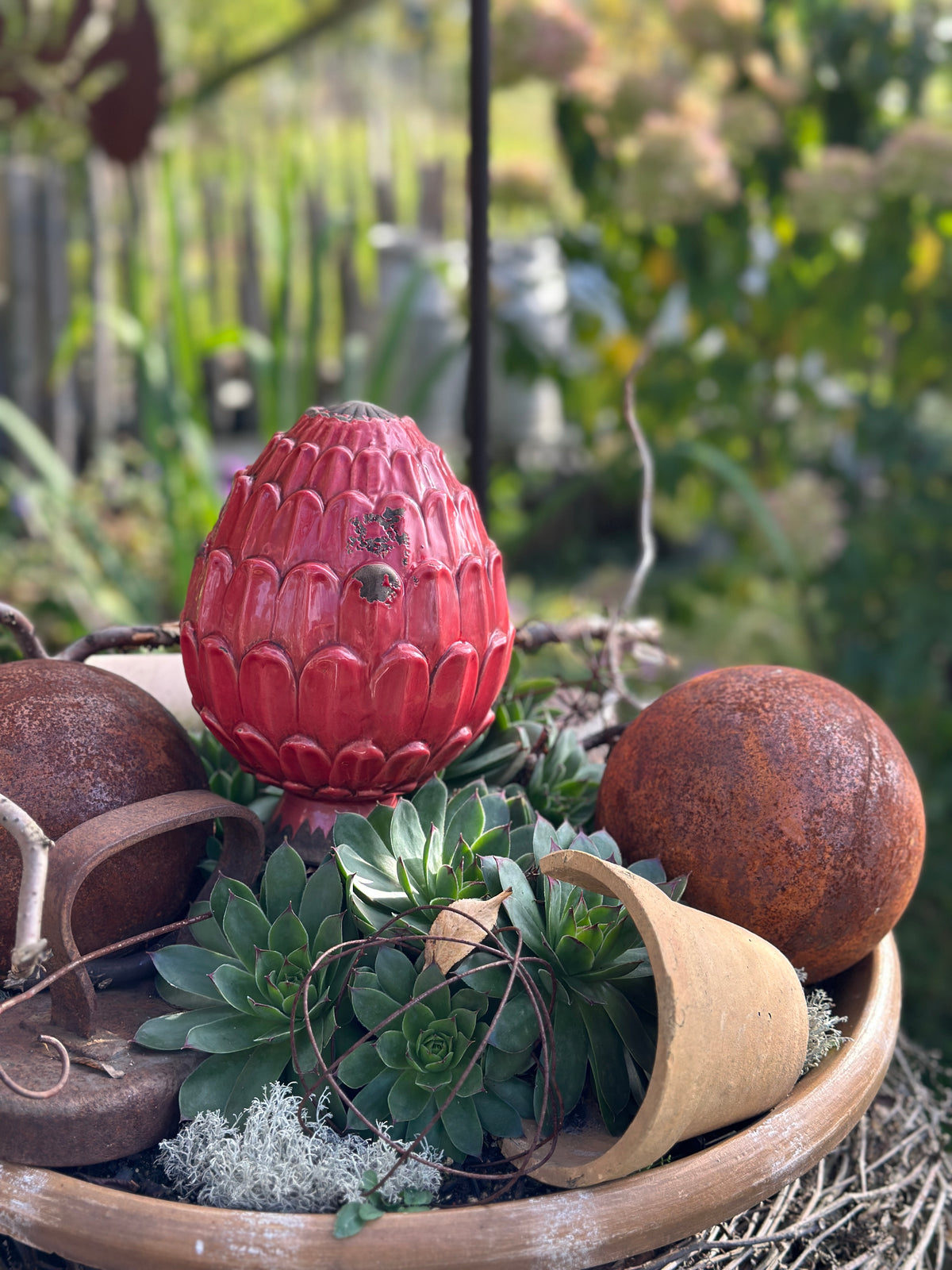 Deko Zapfen, Garten Kugel Steingut, Zapfen rot (sehr Shabby)