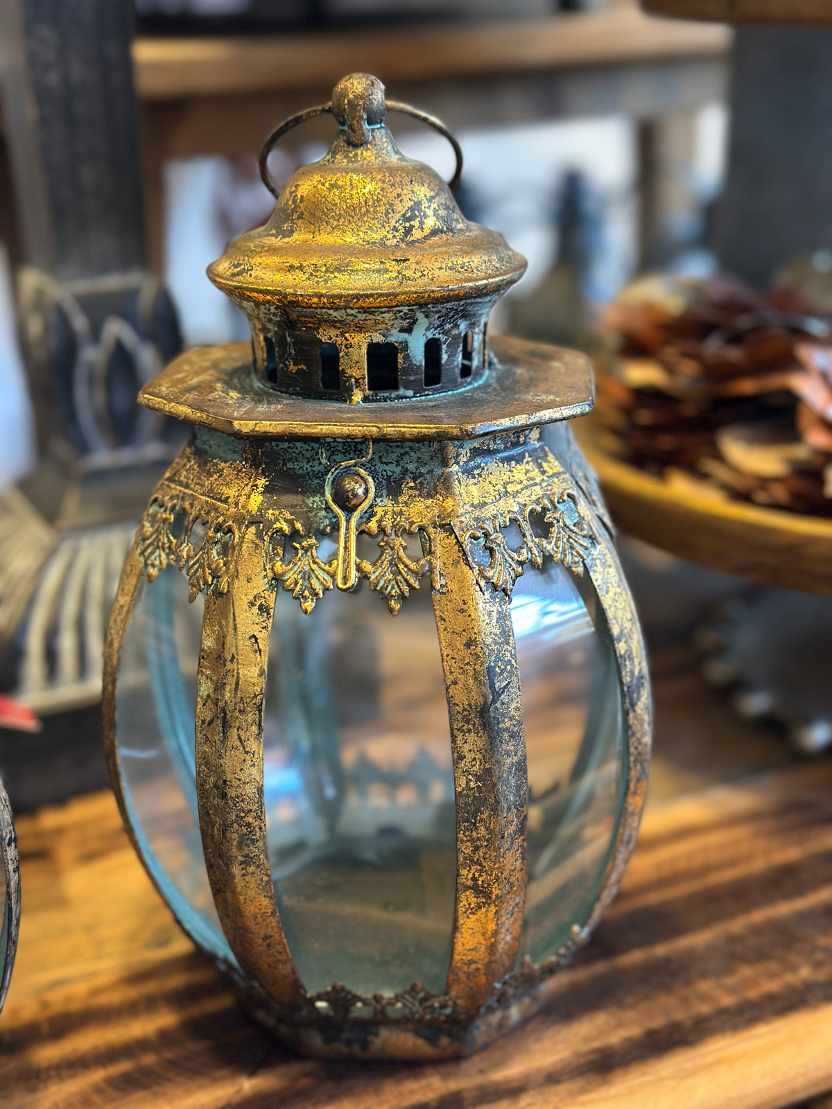 Laterne aus Metall und Glas, orientalisch