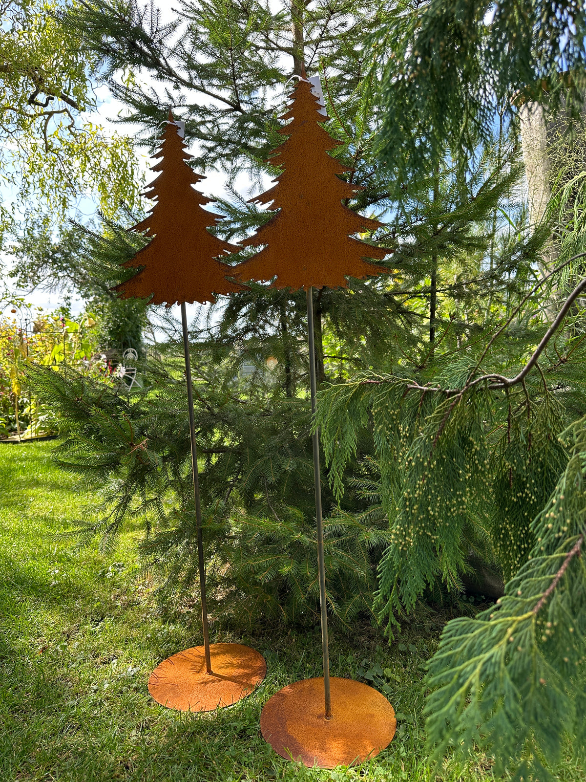 Baum auf Fuß Rost/ Eisen
