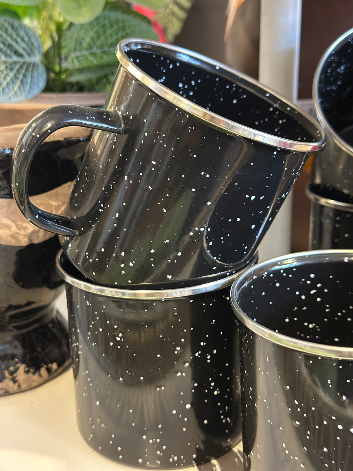 Becher aus Metall