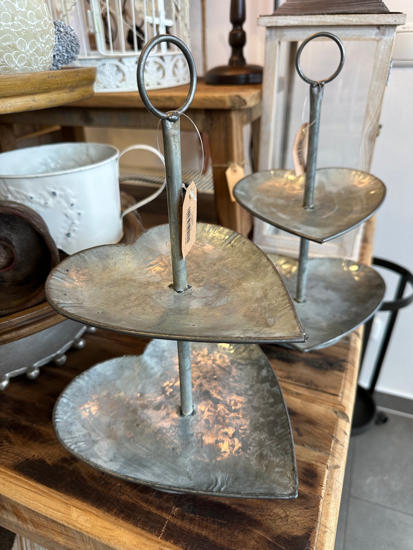 Etagere Herz aus Metall