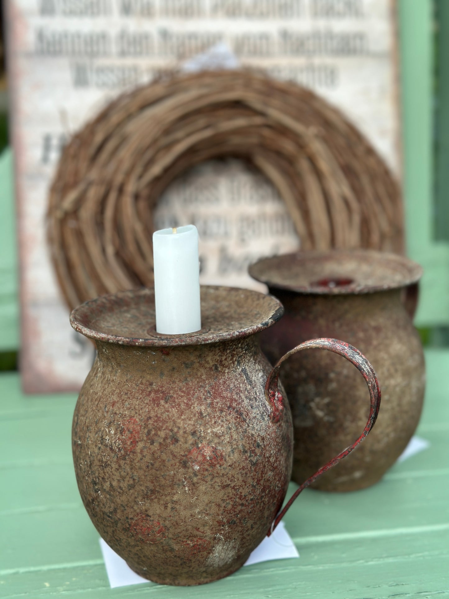 Kerzenhalter/ Krug aus Metall/ Rost mit Kerze und Deko