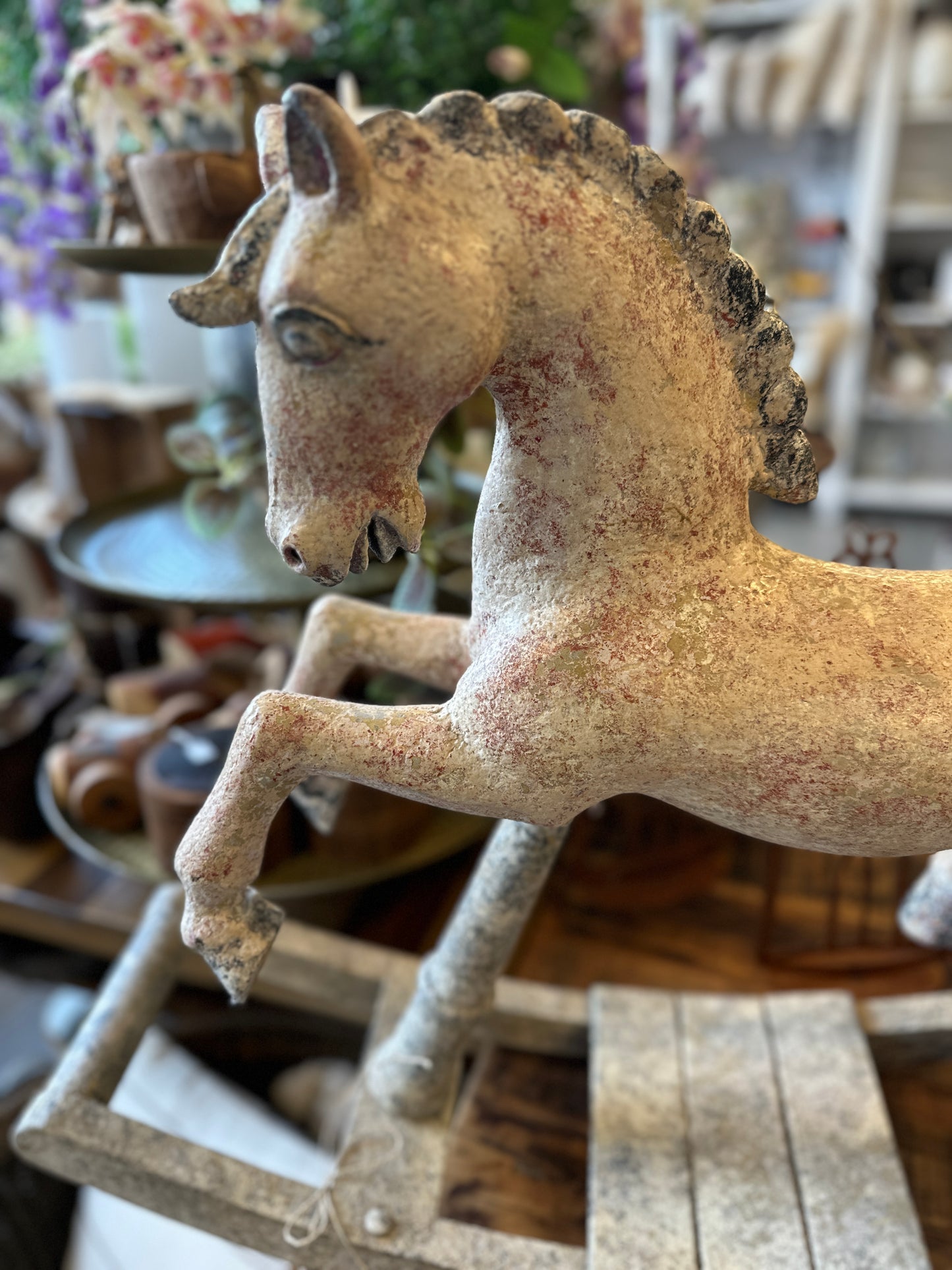 Pferd aus Polyresin zwei- teilig Shabby