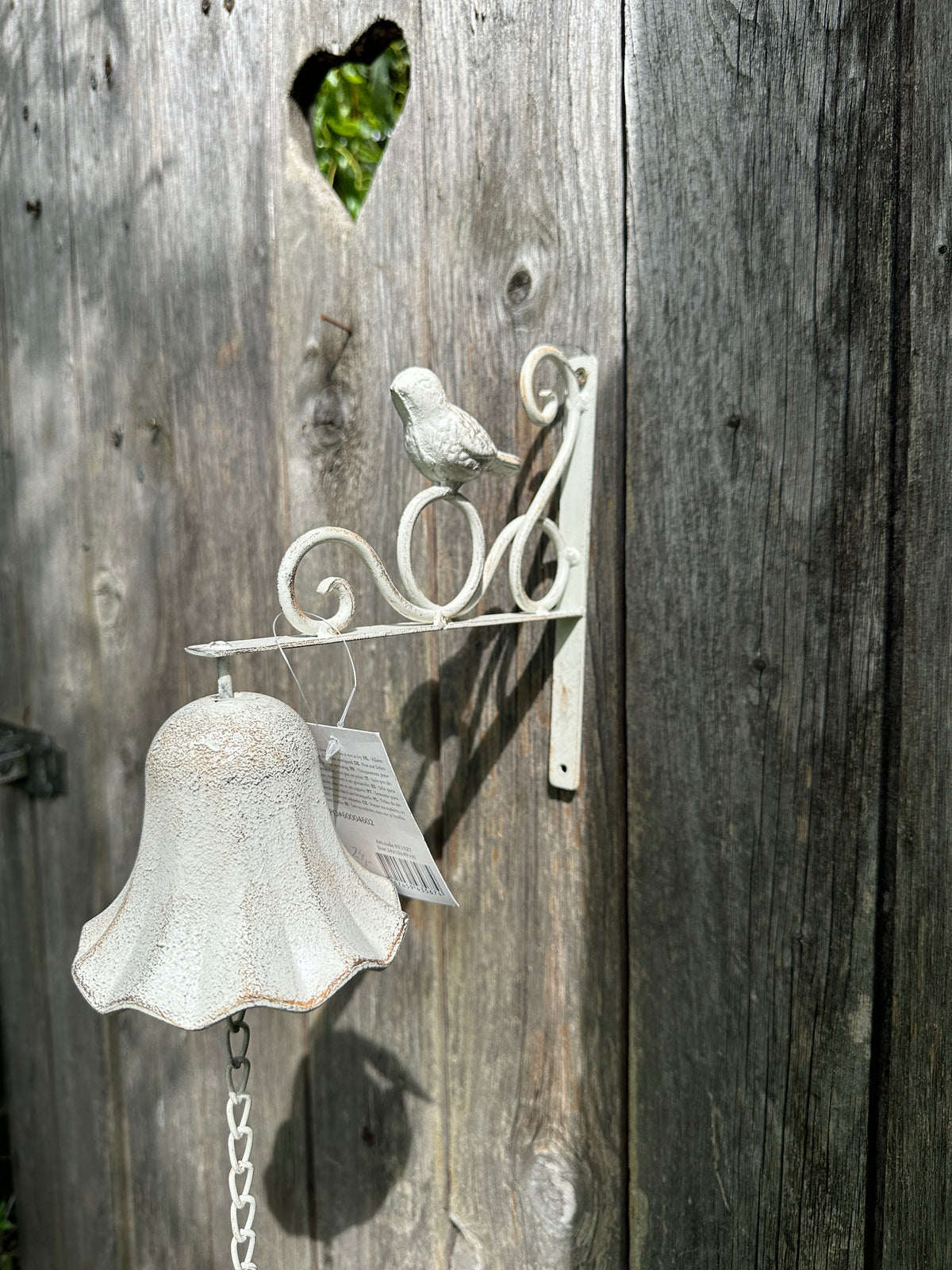 Glocke weiß, Shabby mit einem kleinen Vogel