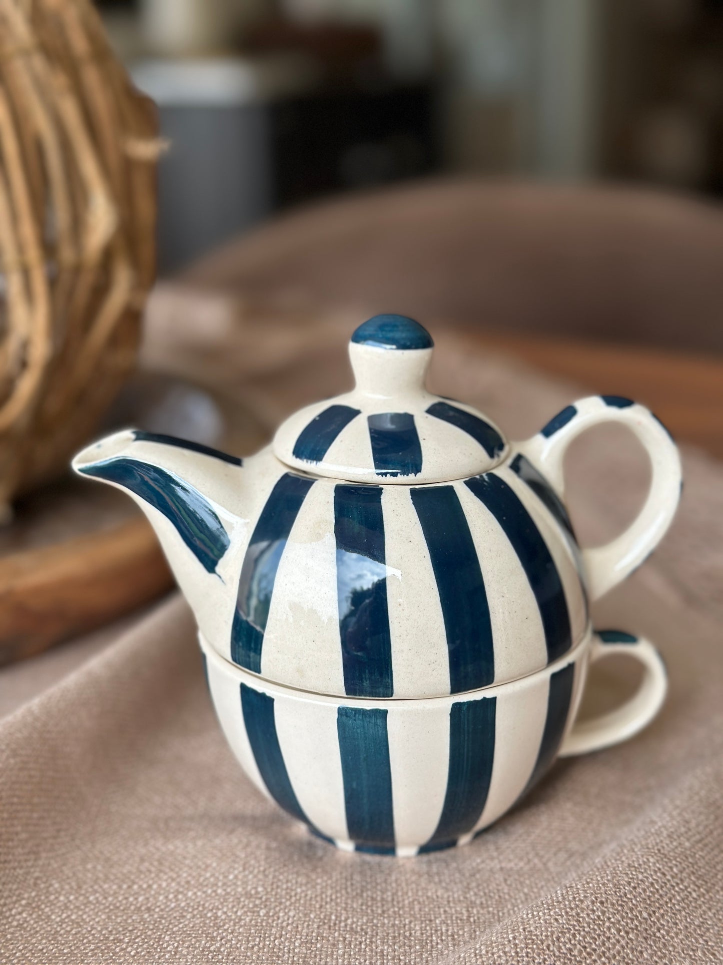 Teekanne und Tasse Set