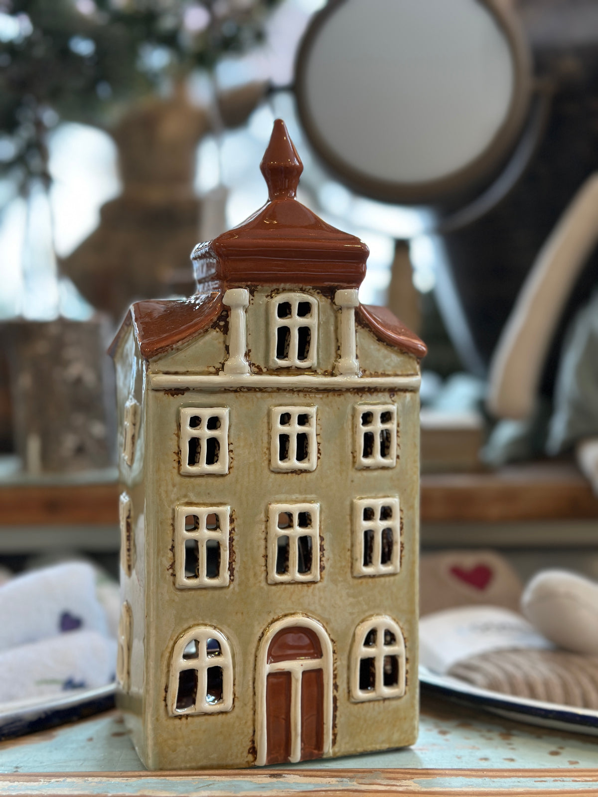 Haus aus Keramik
