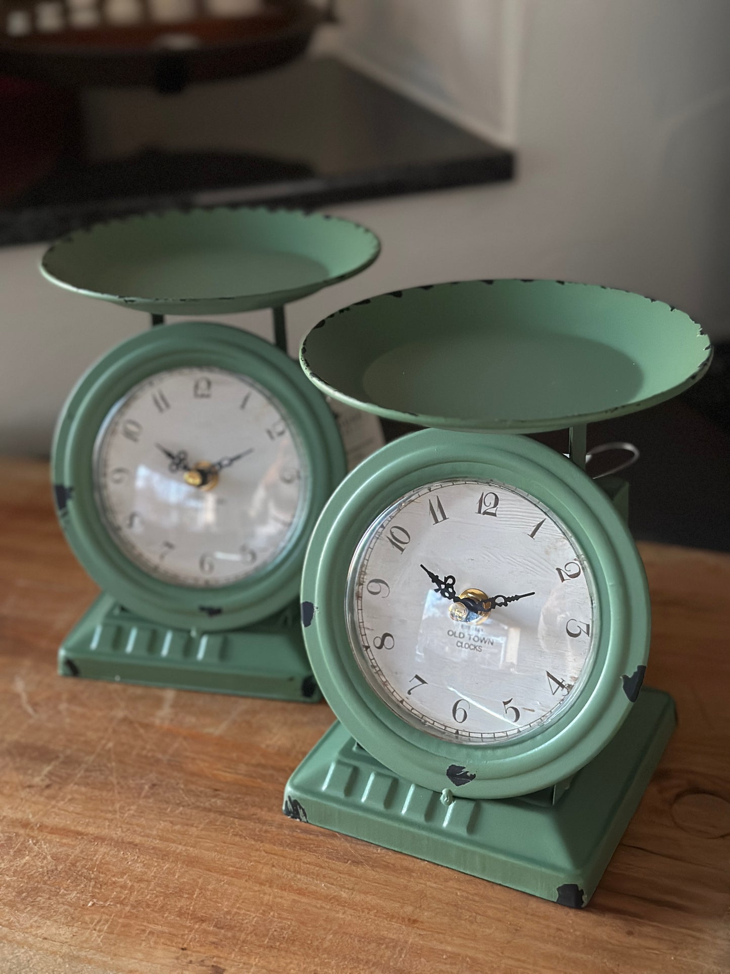 Altstadt-Uhr /Deko Waage, Vintage grüne Altstadt- Uhr