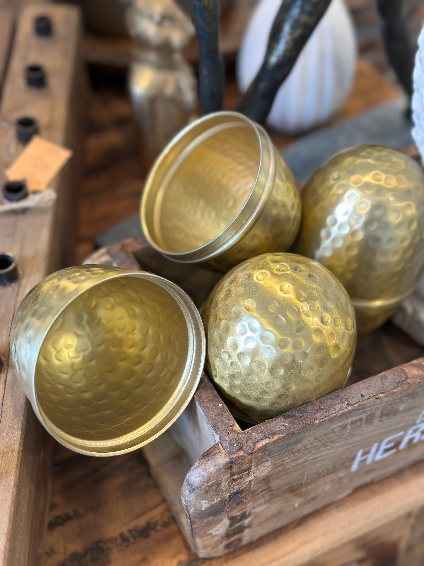 Ei aus Metall, Gold