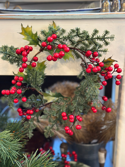 Kranz Kunst mit Beeren