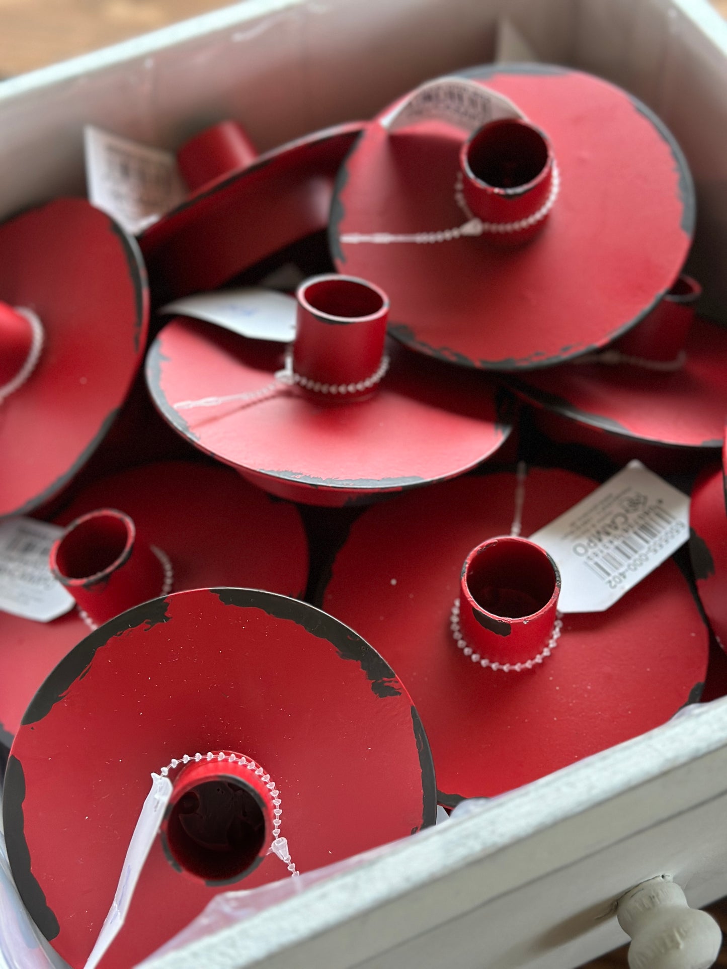 Kerzenhalter aus Metall rot, Shabby