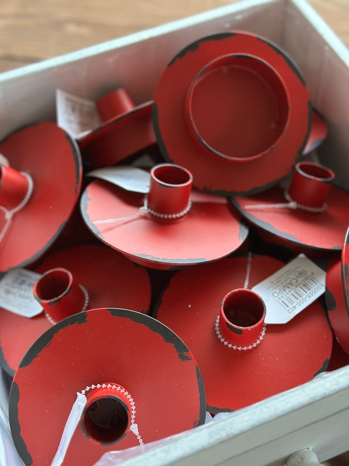 Kerzenhalter aus Metall rot, Shabby