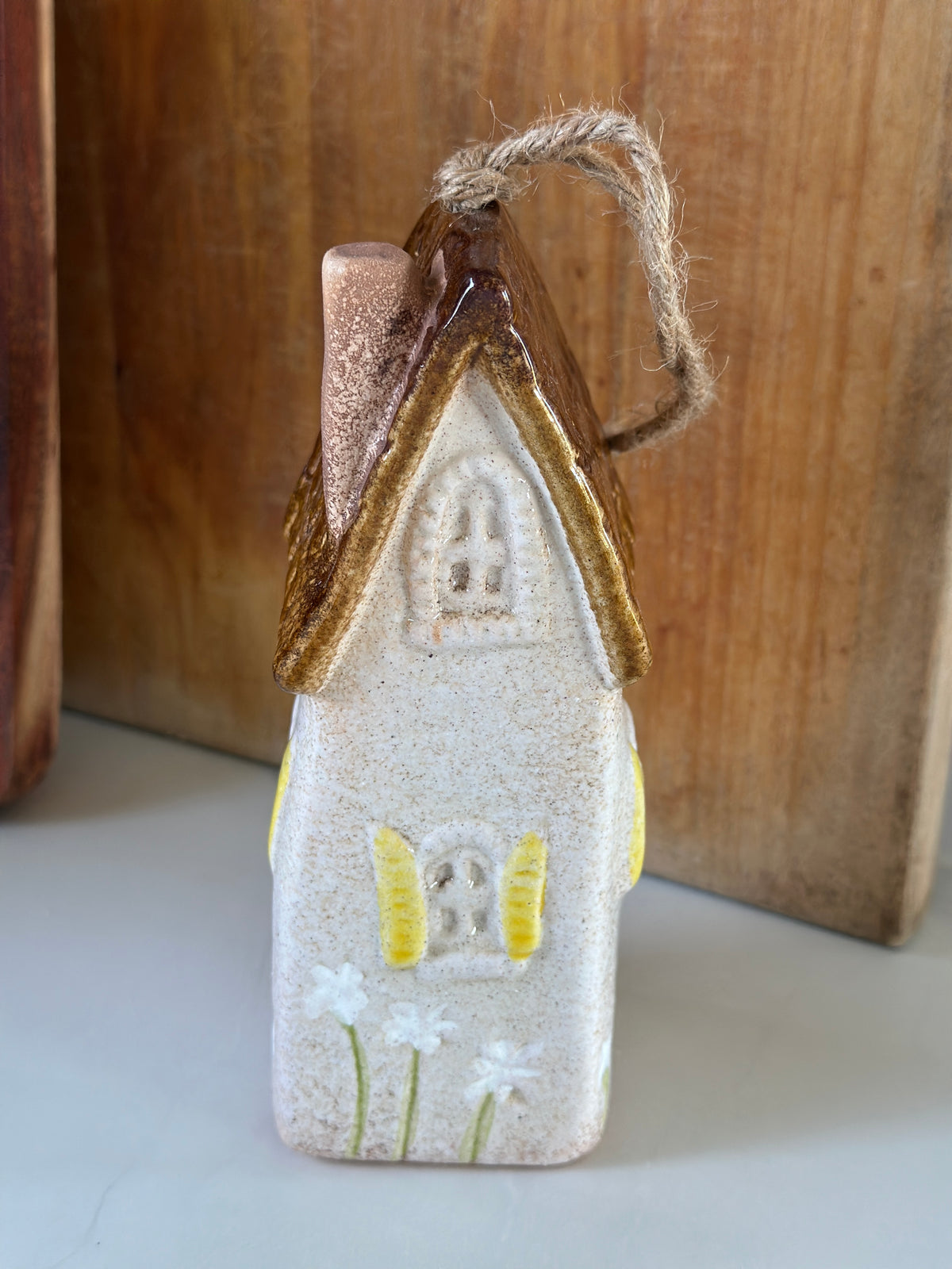 Haus Keramik zum hängen mit Glöckchen