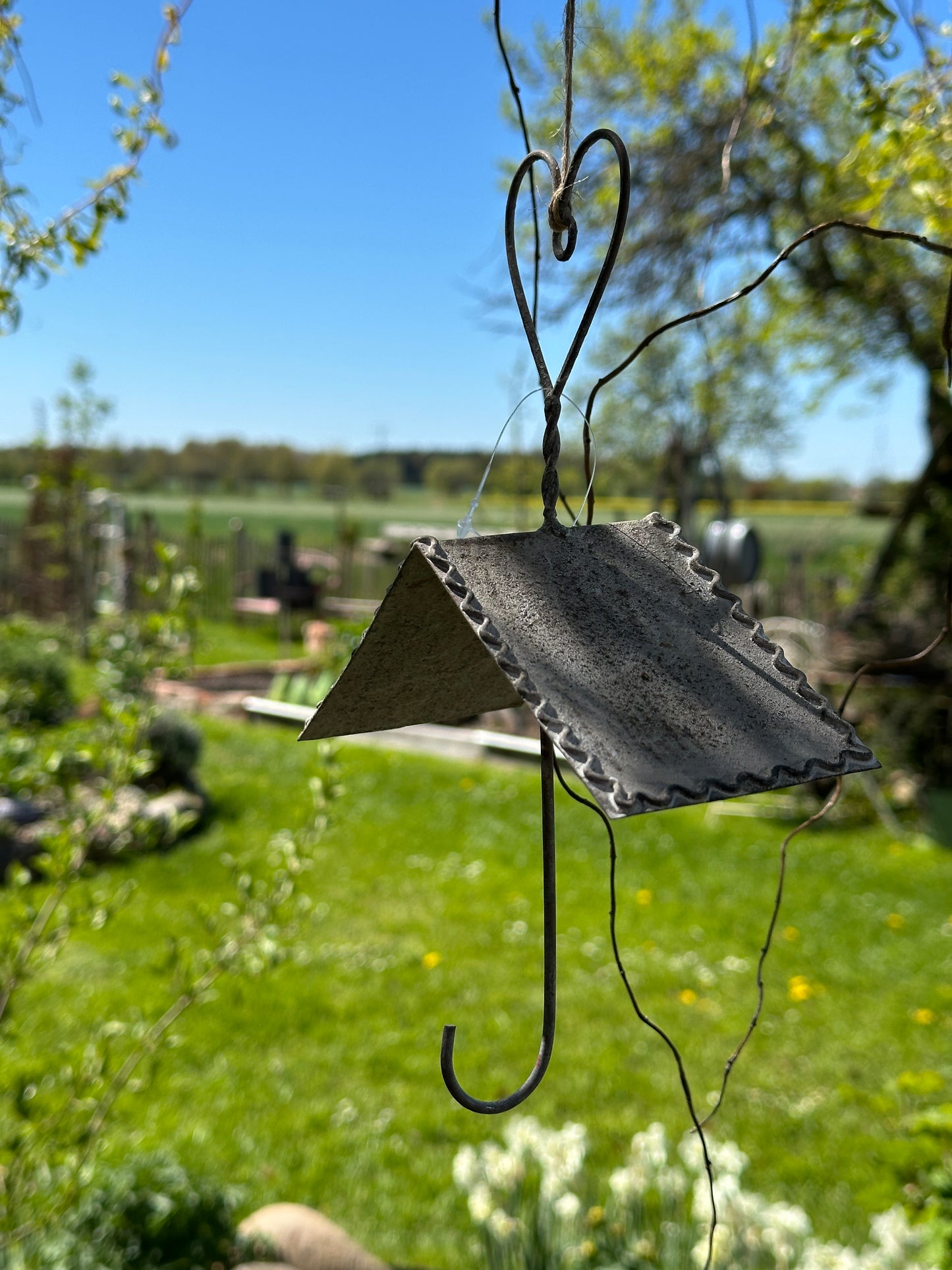 Vogelfutterhalter/ grau