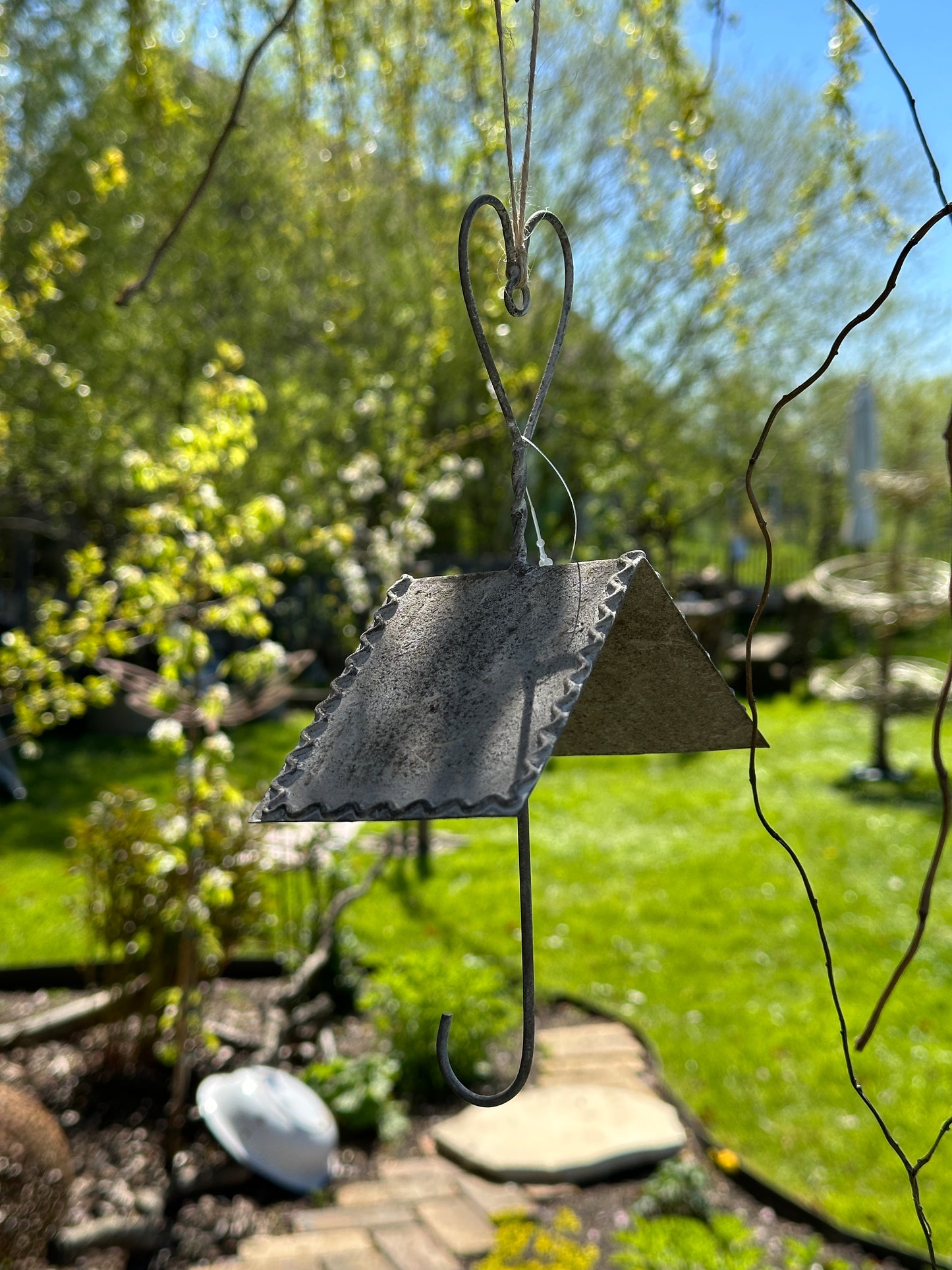 Vogelfutterhalter/ grau