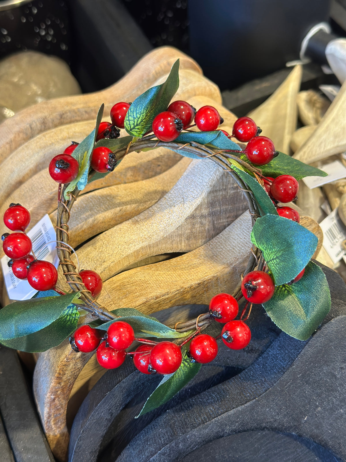Kränzchen mit roten Beeren, Kunst