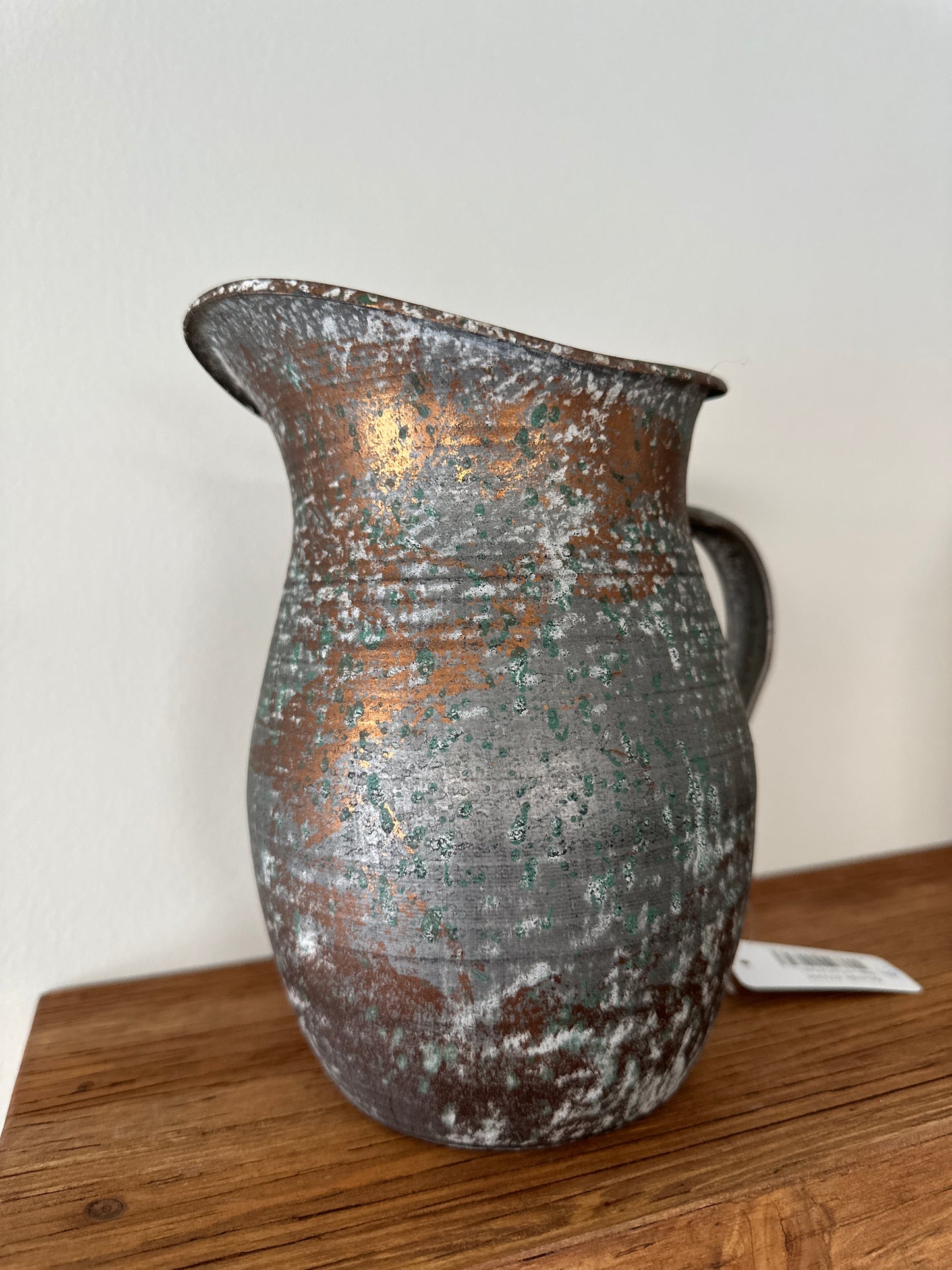 Krug aus Metall